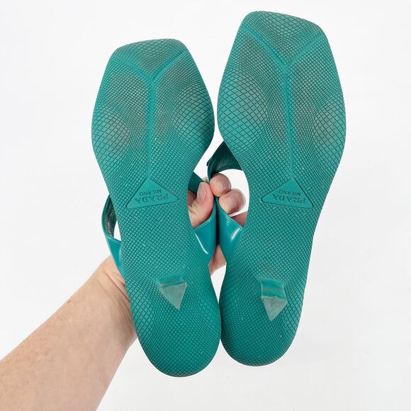 Prada Assenzio Green Padded Logo Square Toe Kitten Heel Thong Sandals IT 40 - Picture 11 of 14